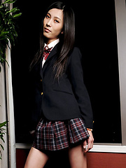 Chuling is a cross-dressing cutie with very natural beauty. Dressed as a slutty school girl today, Chuling wants to stay home and study human anatomy instead by jerking herself off!